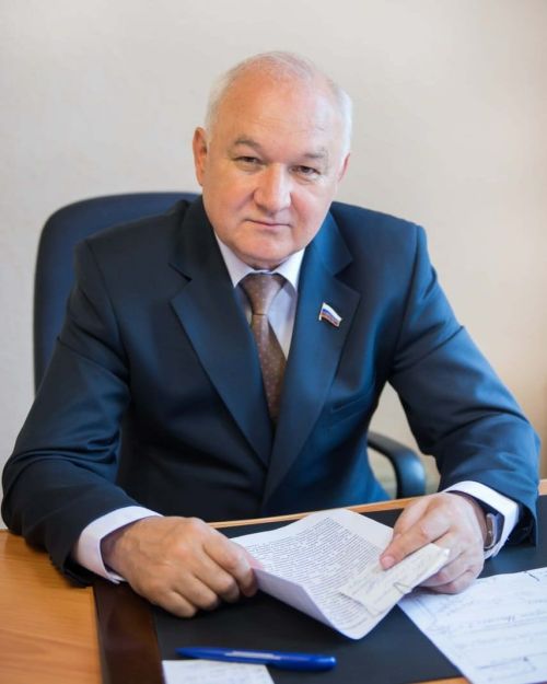 С Днём защитника Отечества поздравляет депутат Государственной Думы РФ Ильдар Гильмутдинов