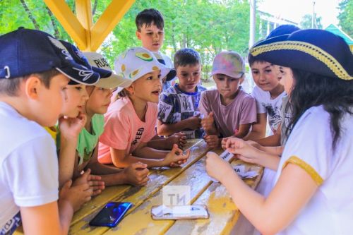 В летние лагеря Татарстана требуется более 8 тыс. вожатых