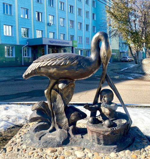В Зеленодольском родильном доме новый акушер-гинеколог Нилуфар Овлакулова