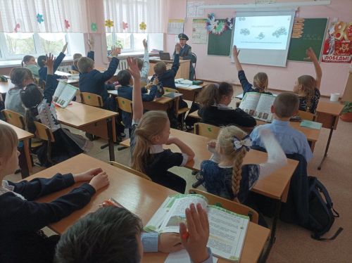 Урок безопасности на тему «Квадроциклы и багги» прошел в школе № 17