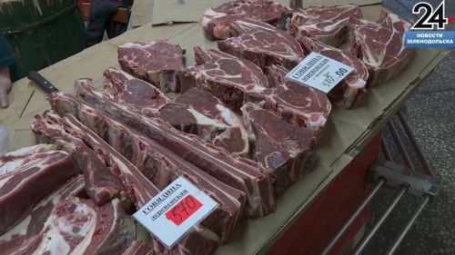 На рынке Зеленодольска подешевели сливочное масло и колбаса, а подорожали курица и сыр