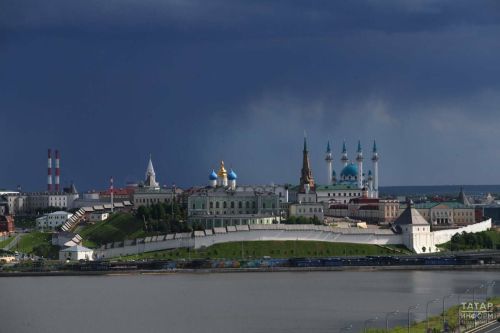 Погода в Татарстане: на регион идет гроза с градом