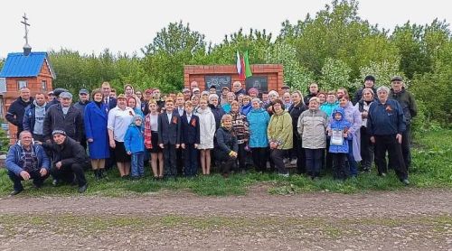 В Больших Ачасырах увековечили память земляков
