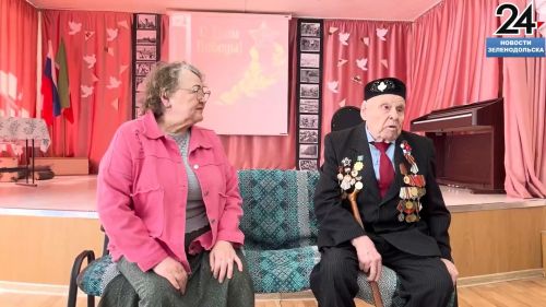 100-летний ветеран ВОВ и боец СВО посетили Айшинскую гимназию в Зеленодольском районе