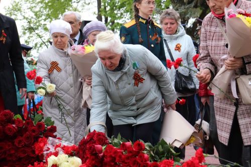 По улицам Зеленодольска проходит шествие к Парку Победы