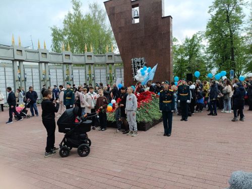 По улицам Зеленодольска проходит шествие к Парку Победы