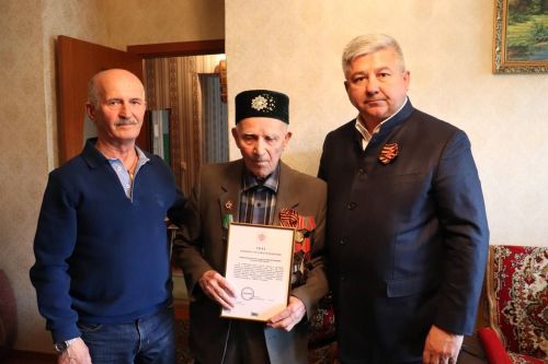 Михаил Афанасьев в День Победы посетил 98-летнего ветерана Великой Отечественной войны Бурхана Мингазовича Гайнутдинова