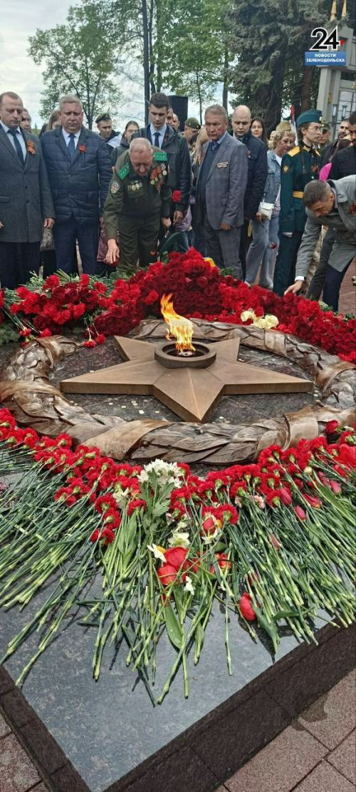 По улицам Зеленодольска проходит шествие к Парку Победы