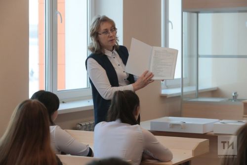 Министр просвещения РФ заявил о рекордной потребности в преподавателях и инженерах