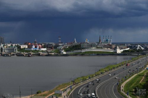 Татарстанцев ждет ливень, сильные порывы ветра и гроза в понедельник