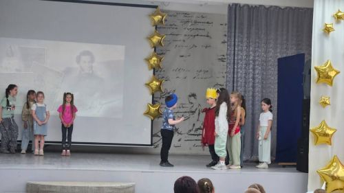 В пришкольном лагере 9 лицея отметили день рождения великого русского поэта Александра Сергеевича Пушкина