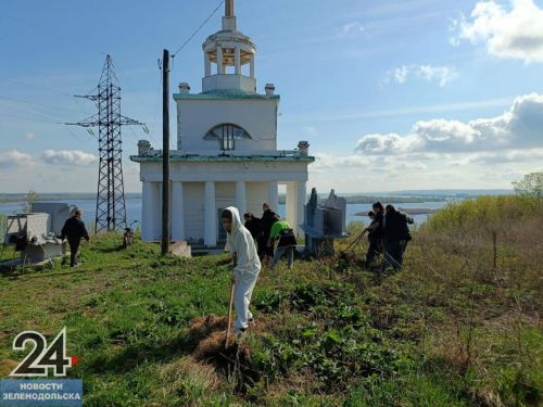В посёлке Нижние Вязовые продолжают реставрировать часовню