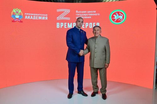 Рустам Минниханов стал наставником участника программы «Время героев»