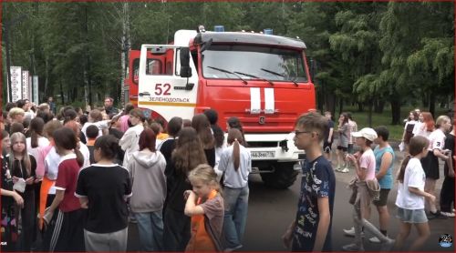 Сотрудники МЧС провели учения для ребят в лагере «Мирас-Наследие»