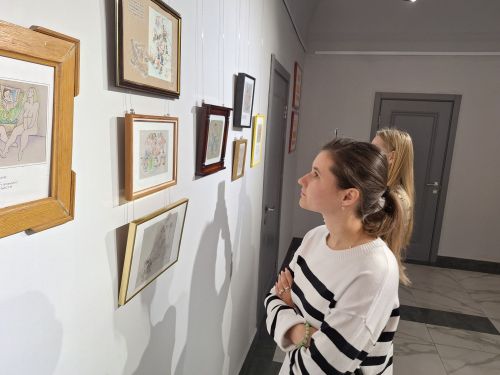 Выставка художника Юнуса Галимова открылась в галерее POZIS