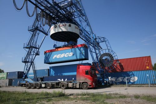 Юбилейный контейнерный поезд прибыл с Дальнего Востока на Горьковскую магистраль в рамках проекта «Феско Казань Шатл»