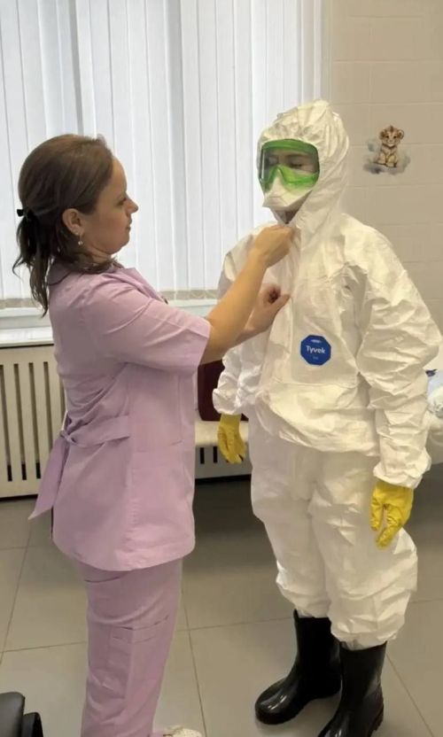 В Осиновской поликлинике прошла учеба по особо опасным инфекциям