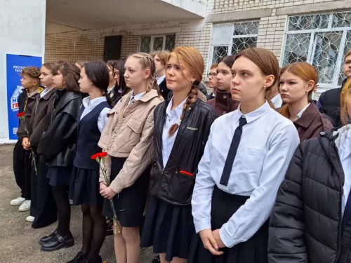В Зеленодольске увековечили память двух погибших участников СВО
