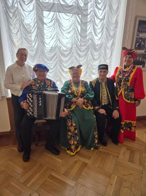 Ансамбль «Кумушки» выступил в Казанской филармонии