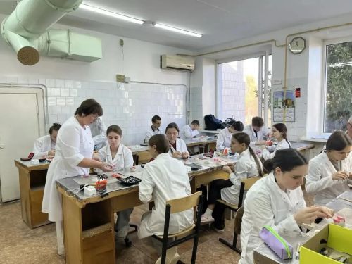 В Зеленодольске начали готовить зубных техников