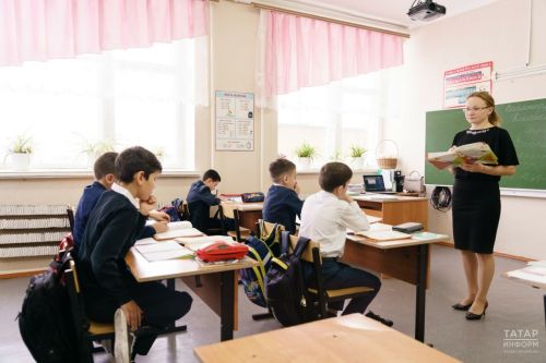 Глава Минпросвещения предупредил школьников и родителей об отмене обществознания в школах