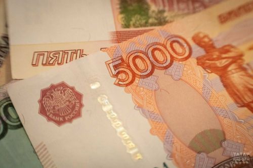 По росту зарплат Татарстан опережает другие регионы ПФО