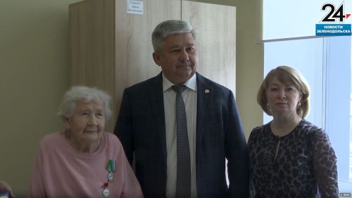 Глава Зеленодольского района Михаил Афанасьев посетил Лидию Удовенко, 99-летнюю узницу концлагеря