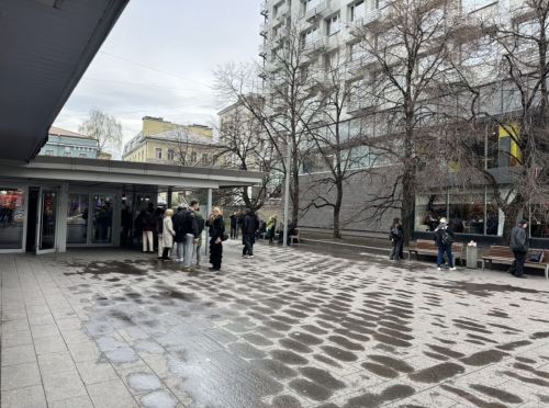 Продолжающие, сдавшиеся и пропавшие: наш корреспондент ведет репортаж с Московского кинофестиваля