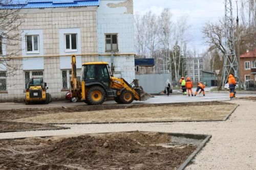 В Зеленодольске продолжаются работы по программе «Наш двор»