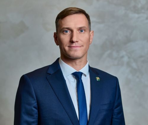 С Днём радио и связи поздравляет министр цифрового развития государственного управления, информационных технологий и связи РТ Илья Начвин