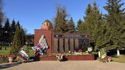 Александр Лапин побывал на открытии мемориала участникам СВО в Лаишево