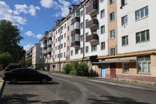 Во дворе по улице Рогачева, 19 завершаются работы по республиканской программе «Наш двор»