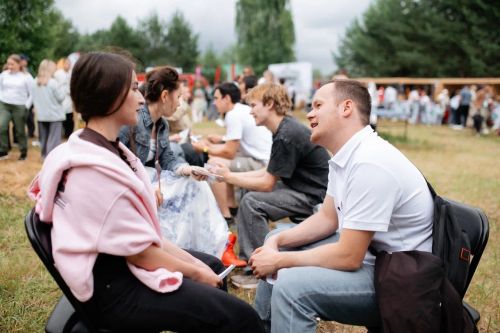 20 июня на Казанском Сабантуе в поселке Мирном работала молодежная площадка знакомств и общения
