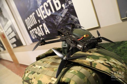 Служба по контракту: Женщины в строю и строгий фильтр