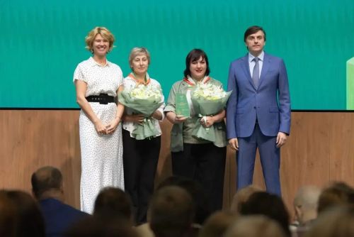 Педагоги лицея имени Карпова отмечены на федеральном уровне