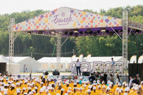 Молодежный центр «Сәләт» организует 24 профильных смены в лагерях Татарстана, Чувашии и Крыма