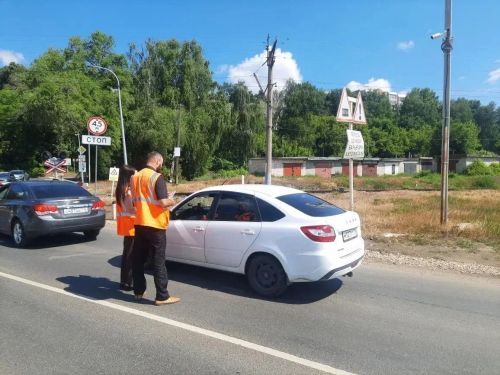 Водителям напомнили о правилах переезда через ж/д пути