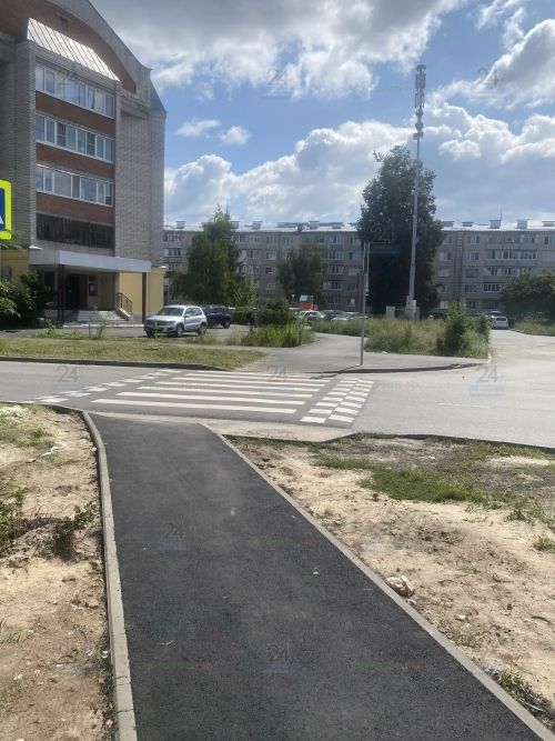 На улице Рогачева проложили новый пешеходный переход