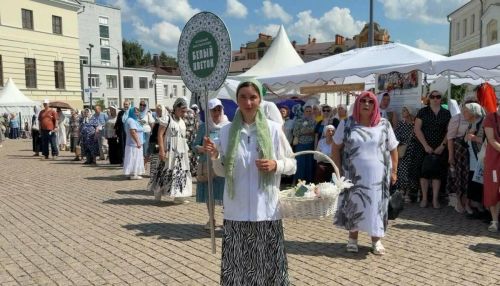 В Казани прошла благотворительная акция «Белый цветок»