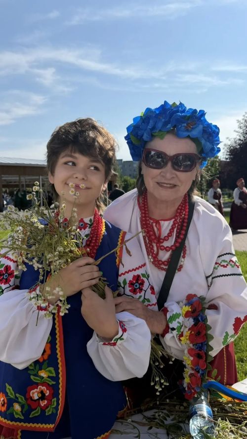 Сегодня в Зеленодольске каждый может сплести венок