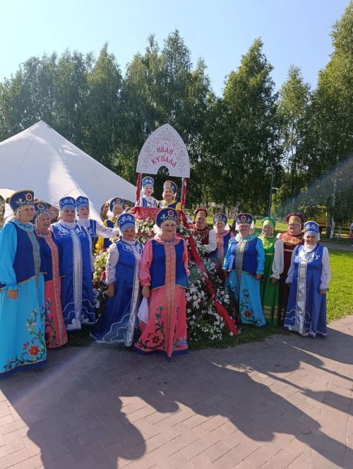 Десятки тысяч людей, народные песни, традиционные забавы: в Зеленодольске проходит праздник Ивана Купала