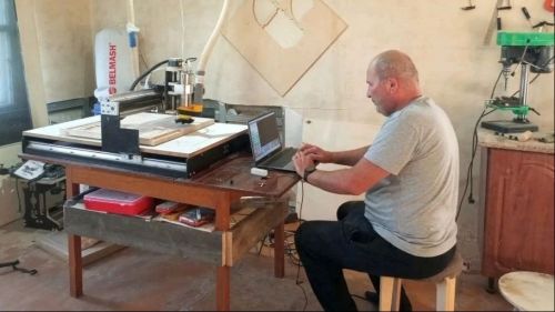 От фронтовых будней к домашнему уюту: как ветеран СВО обрел новое призвание