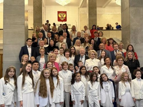 Супружеские пары депутатов из Татарстана удостоены медали «За любовь и верность»