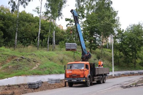 Михаил Афанасьев осмотрел ход ремонта на «Динамовском спуске»
