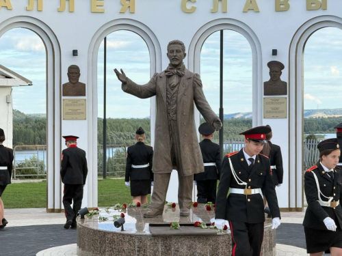 Имена 1300 земляков увековечили на Аллее Славы в Мамадыше