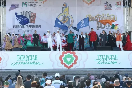 В День Республики Татарстан столица встречала большой концерт «Наше время – Безнен заман»