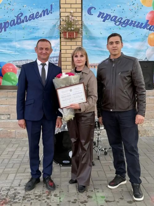 В Нижних Вязовых отметили День поселка