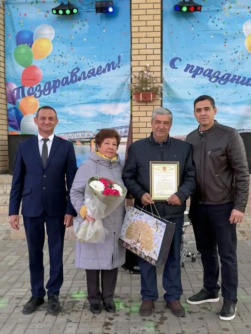 В Нижних Вязовых отметили День поселка