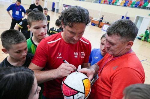 Легенды сборной России встретятся с фанатами