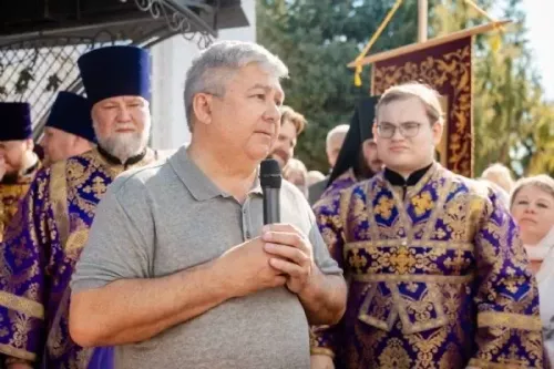 Митрополит Кирилл возглавил престольный праздник в храме поселка Васильево